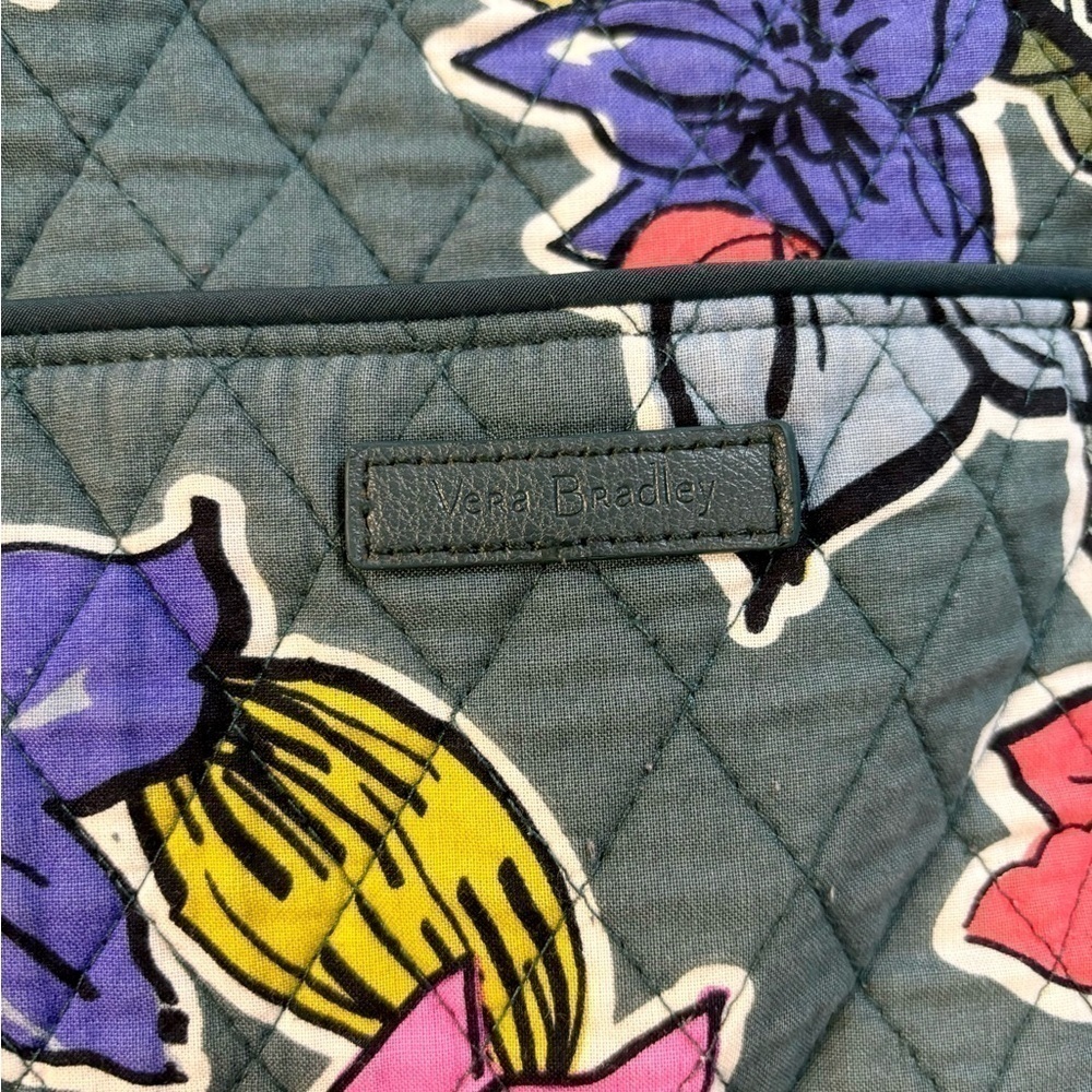 Vera Bradley large floral quilted tote purse - Picture 6 of 16